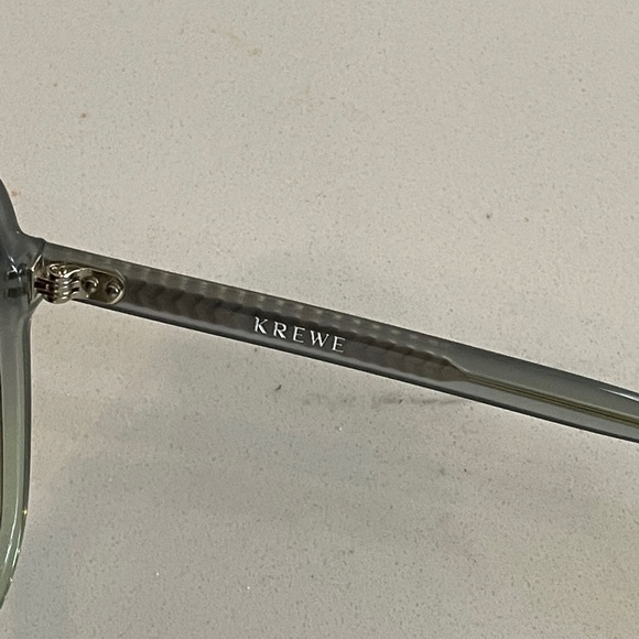 Krewe Sunglasses Margot Tide Gradient Lense - Picture 13 of 15